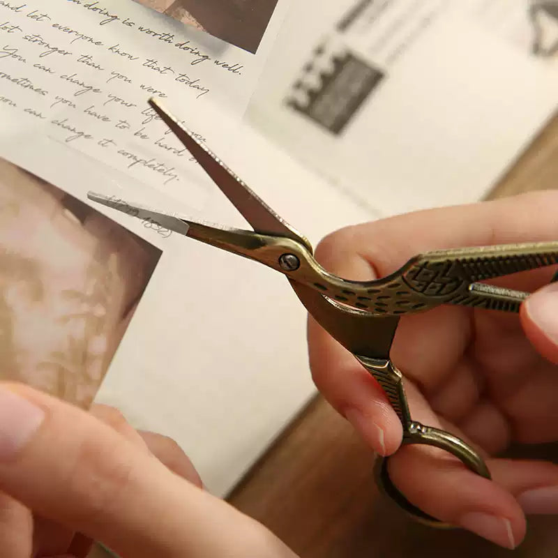 1 Pc Vintage Iron Crane Scissors