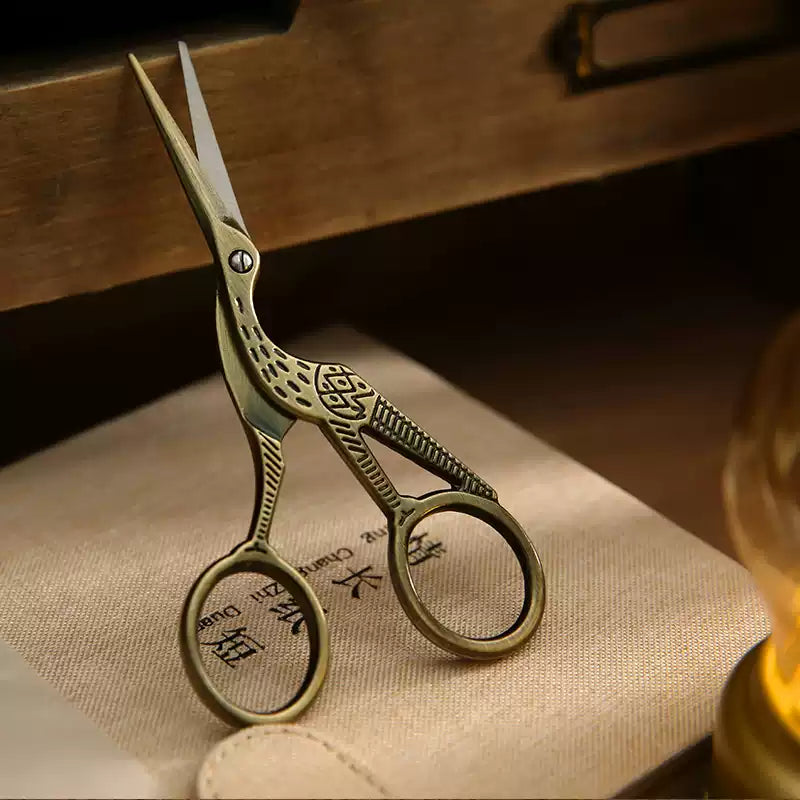 1 Pc Vintage Iron Crane Scissors