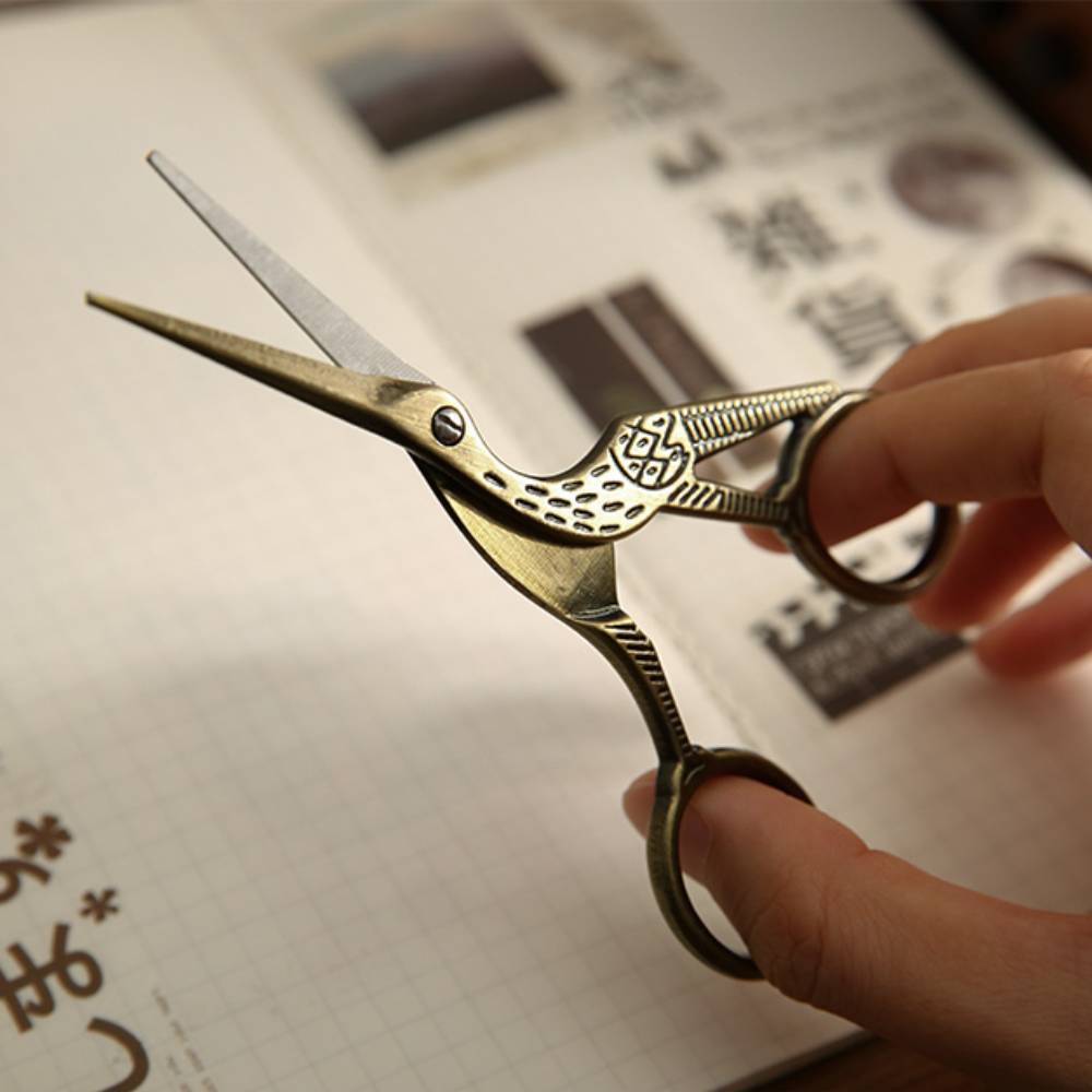 1 Pc Vintage Iron Crane Scissors