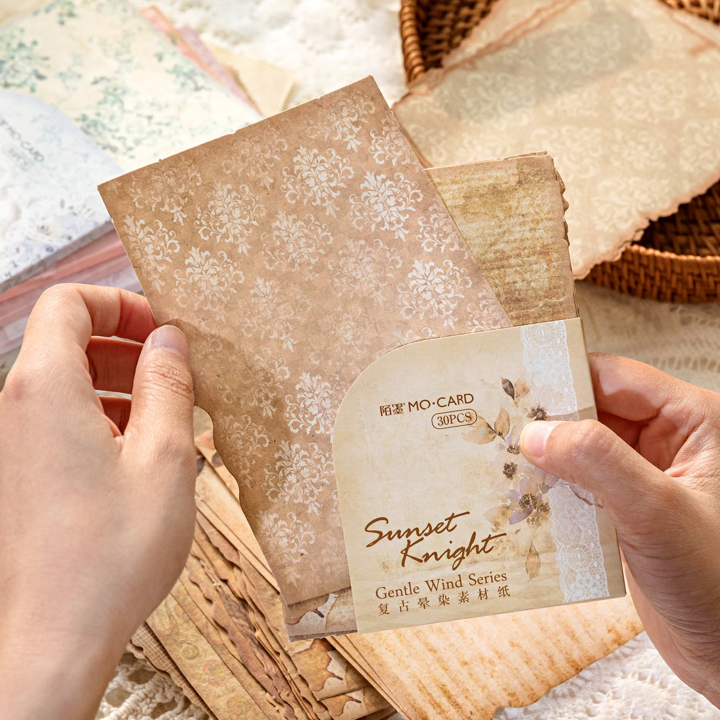 30 Sheets Gentle Flower Wind Material Paper Set