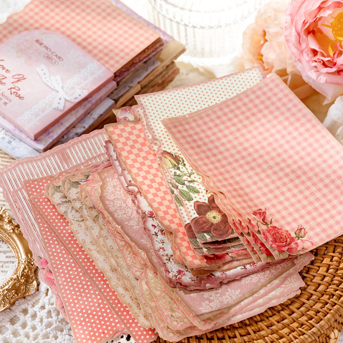 30 Sheets Gentle Flower Wind Material Paper Set